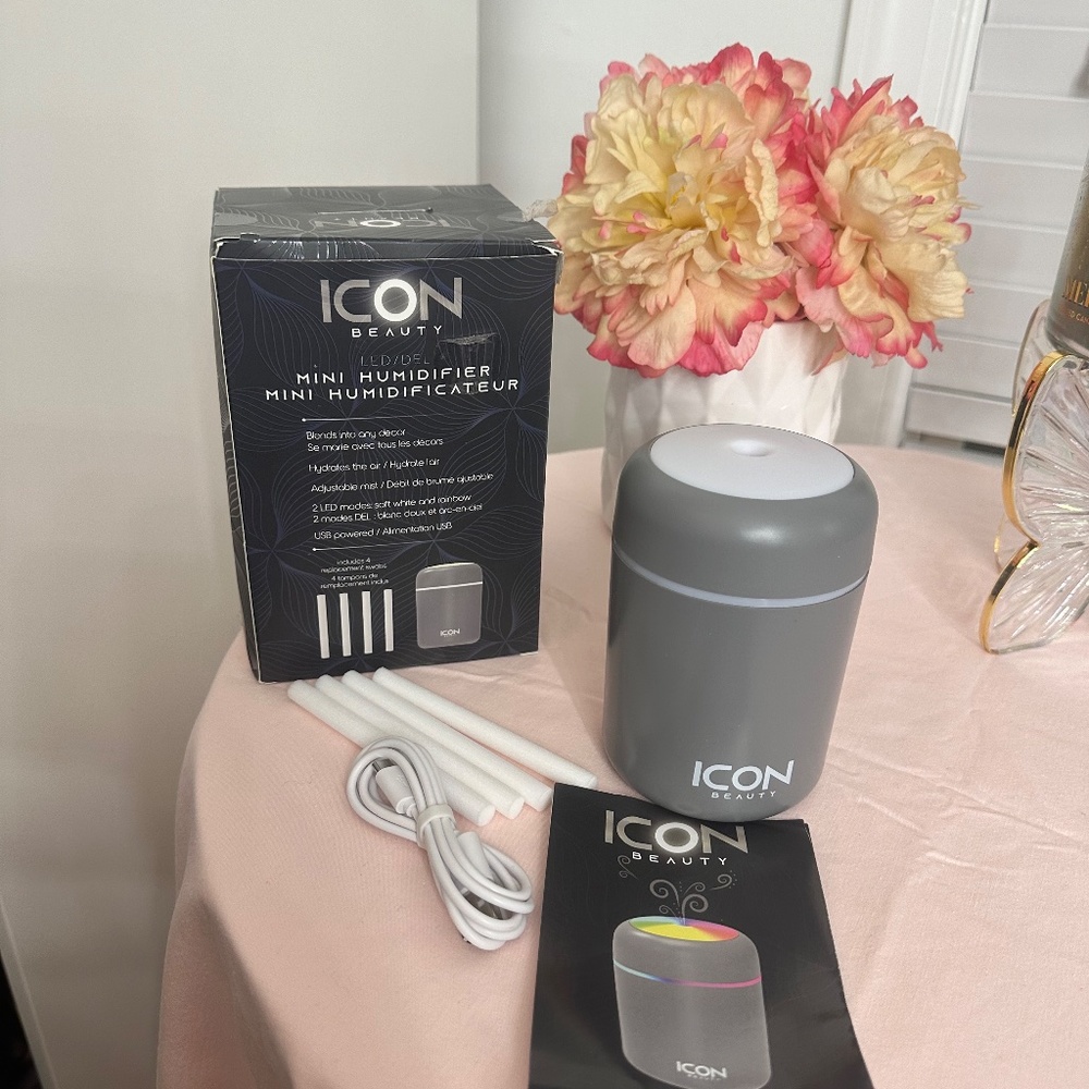 ICON Beauty - LED Mini Humidifier - Picture 2 of 9